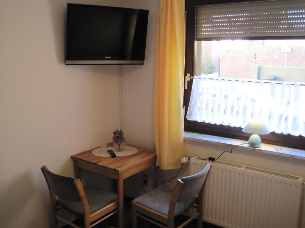 Central Wohnen Wilhelmshaven Room photo